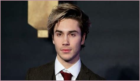 George Shelley Height, Weight, Body Measurements, Shoe Size